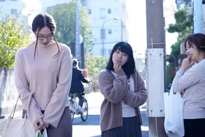 Trả thù mấy mụ gần nhà thường xuyên nói xấu bằng cách “cướp chồng ả ta”