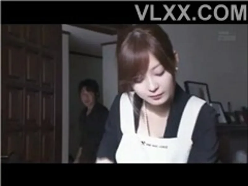 Chồng yêu đi công chuyện, bà xã ở nhà bị bồ của chị gái cưỡng hiếp