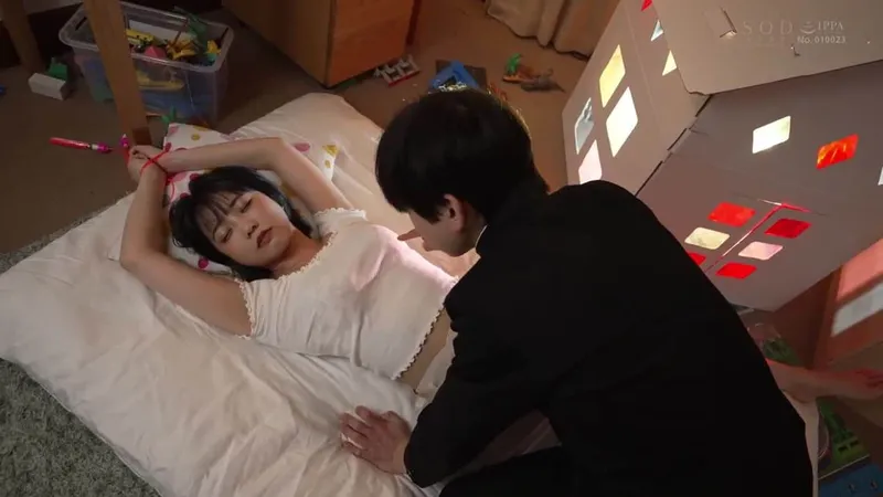 Trả thù anh trai thường xuyên bắt nạt bằng cách nện con ghệ anh ấy