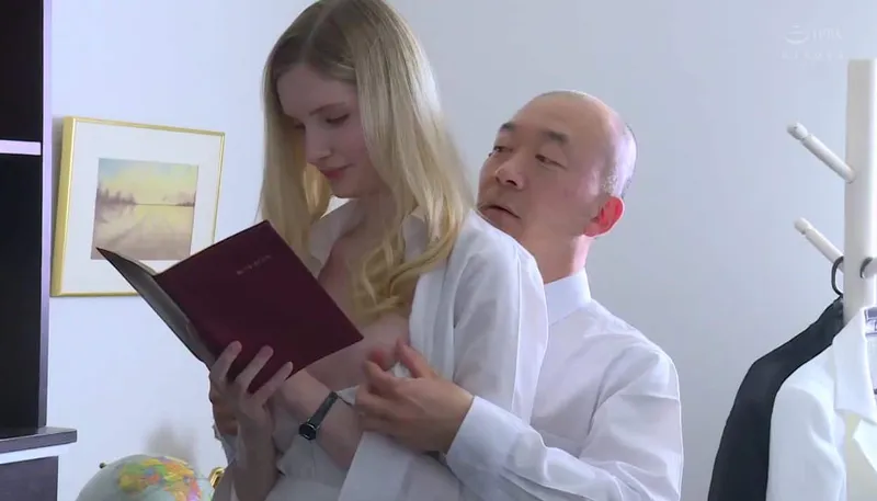 Người vợ chấp nhận làm con ghệ cho đối tác của người chồng để trả nợ