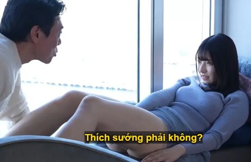Cuộc chạm trán giữa ông chú và cô diễn viên trẻ mới nổi trong nhà nghỉ sang trọng
